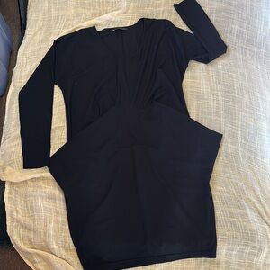 Elsewhere black Drape Dress, Large Front Pockets, Medium, NWOT, Long Sleeves